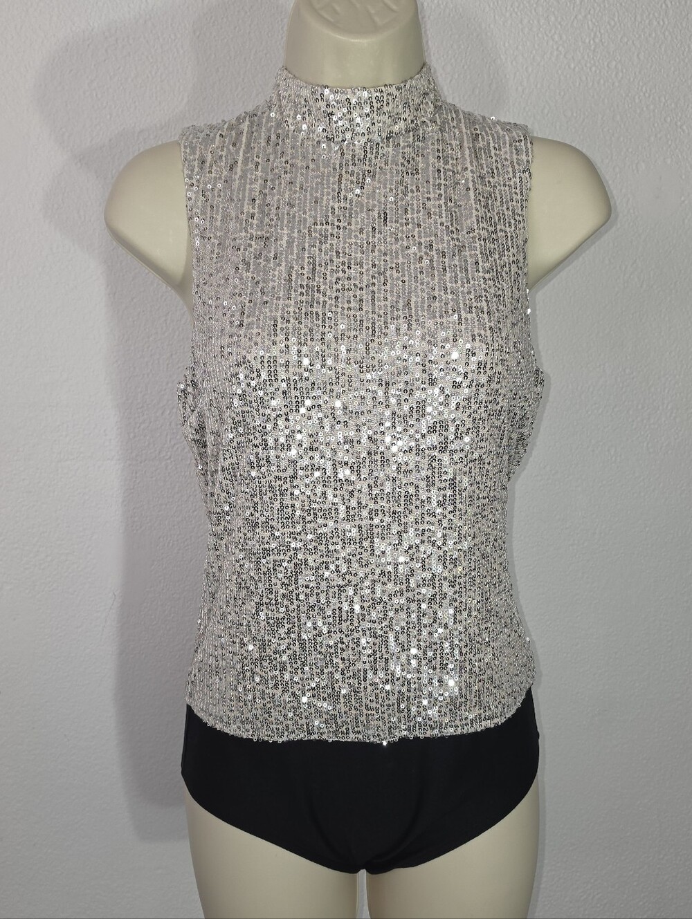 7 for all mankind Sleeveless Sequin Tank Style Mock Neck Bodysuit Silver Size M - Picture 6 of 17